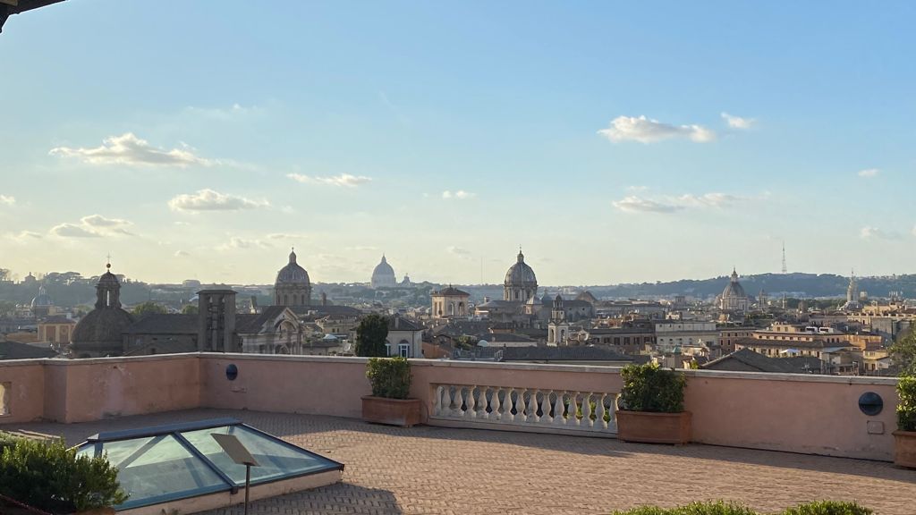 Colazione con vista  vicino al Colosseo