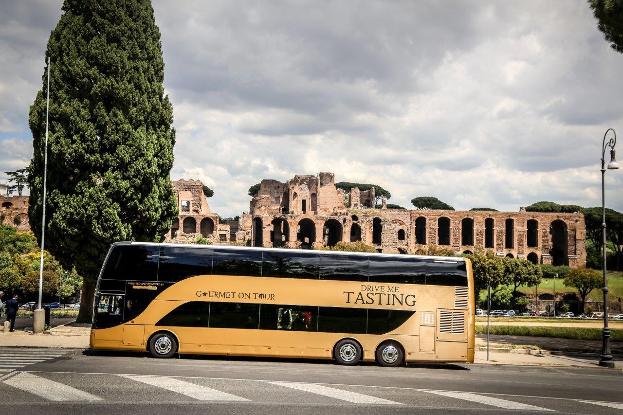 Happy Bus con vista panoramica con 2 drink a bordo